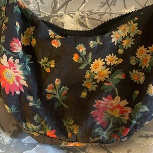 Laura Ashley Baggu Medium Crescent